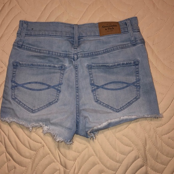 Abercrombie & Fitch Jean Shorts - Picture 3 of 3